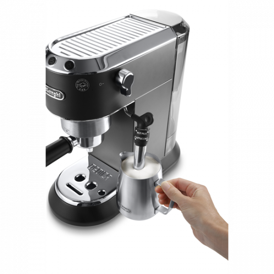 DELONGHI EC685.BK Dedica presszókávéfőző 15 bar, 3 szűrő:1 - 2 személyes és E.S.E., thermoblock, csészemelegítő
