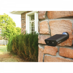 EZVIZ EB5 4K kültéri kamera beépített solar panel, 10400mAh, színes éjszakai látás, alakfelismerés, H.265, 512GB