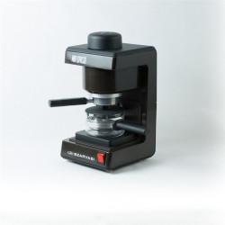 Szarvasi SZV-612/3 Mini presszókávéfőző, barna, 800W,  2 / 6 személyes kivitel, üveg kiöntő edény, zárócsavar